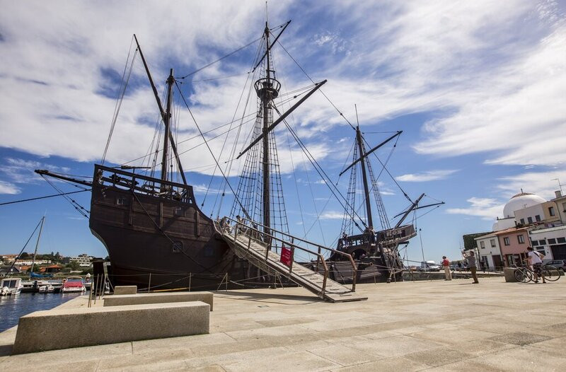 Nau e Alfândega Régia