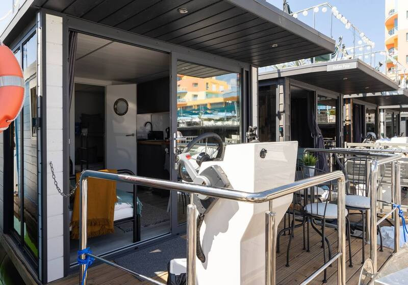 The HomeBoat Company